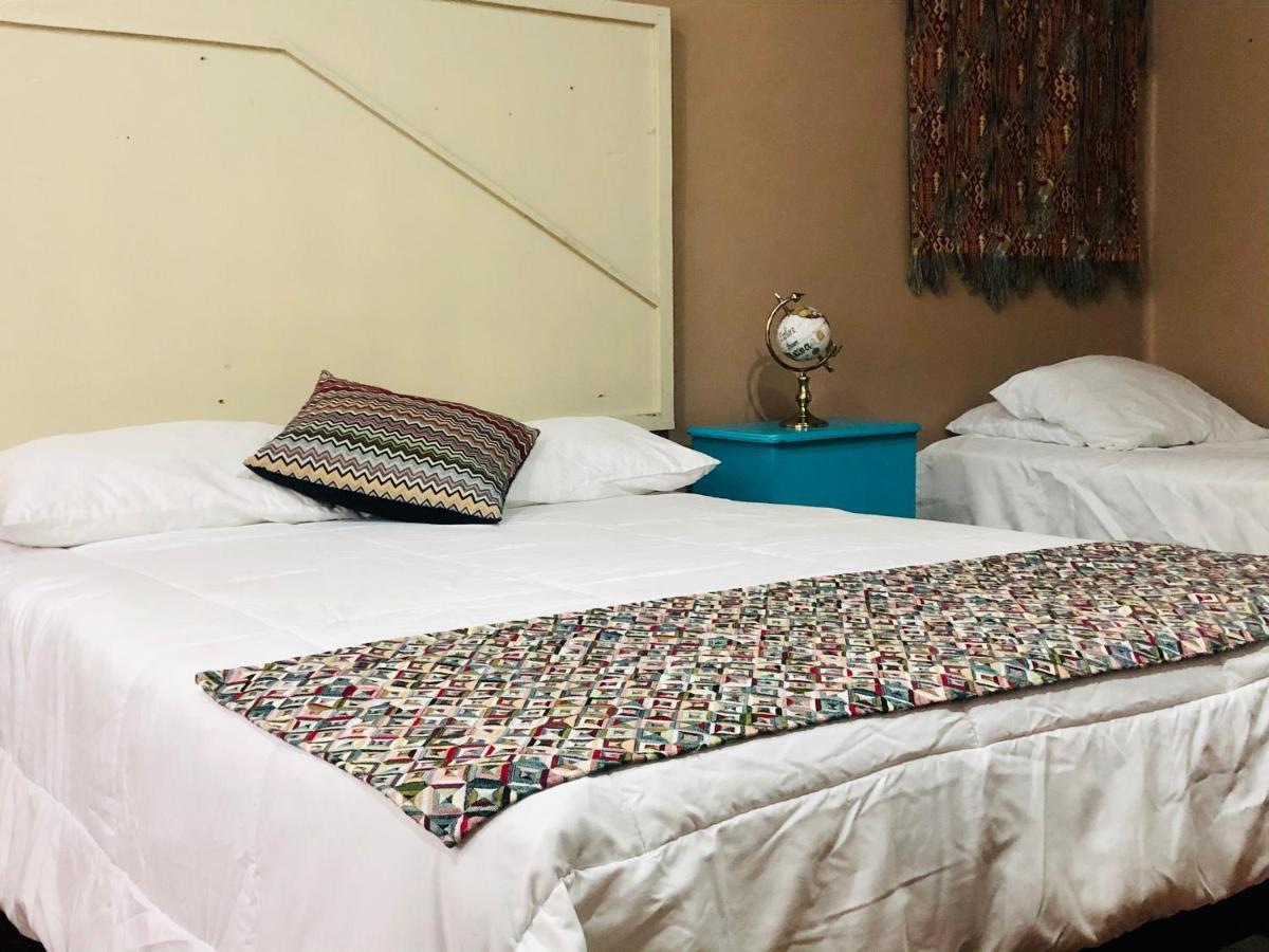 Hostal Kuira Ba By Rotamundos Chihuahua Ngoại thất bức ảnh